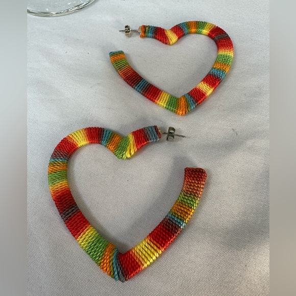 Rainbow wrapped large open heart earrings - Picture 6 of 6